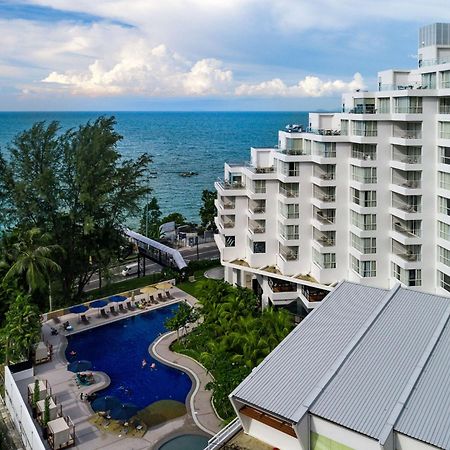 Doubletree Resort By Hilton Hotel Penang Batu Ferringhi Exterior foto